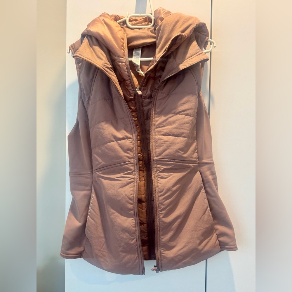 Lululemon Women's Quilted Vest - Picture 6 of 8